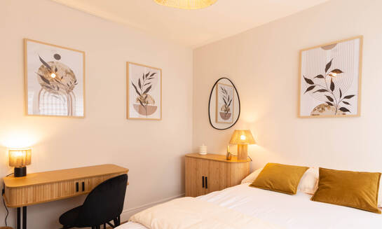 1bernaix chambre1 2 - Immobilière Dabreteau