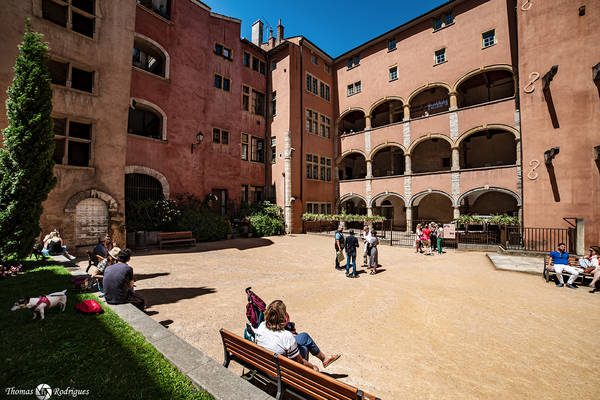5eme vieux lyon  musee du cinema et de la miniature - Immobilière Dabreteau